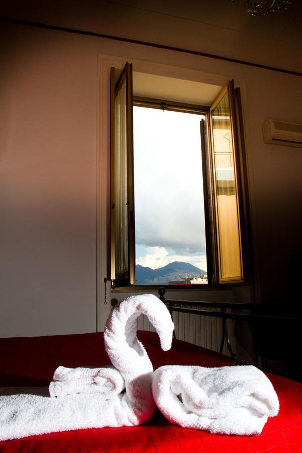 I Sorrisi Di Napoli Bed & Breakfast ภายนอก รูปภาพ